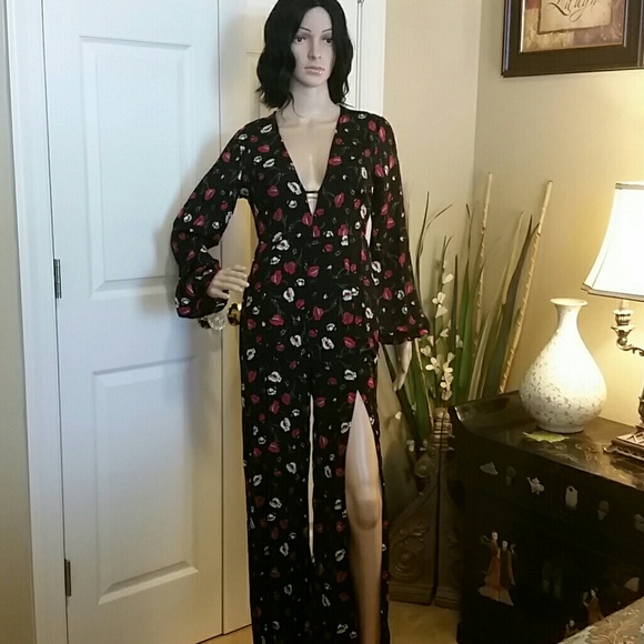 Black floral jumpsuit - Picture 1 of 5